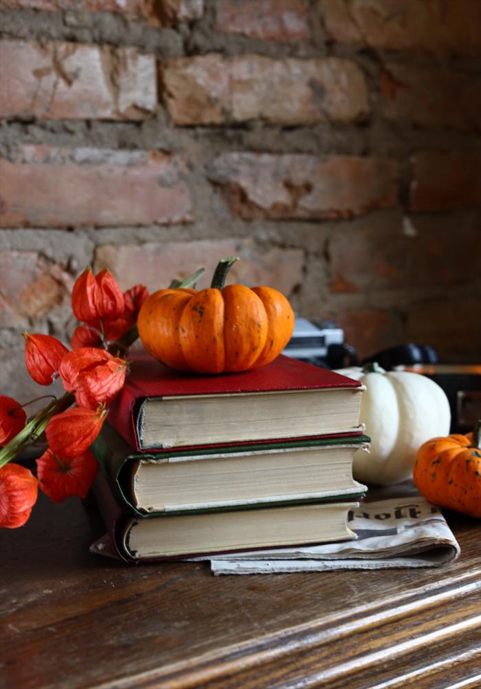 pumpkins as side table decors